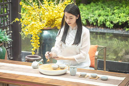 红茶养生：女性喝红茶的四大神奇功效